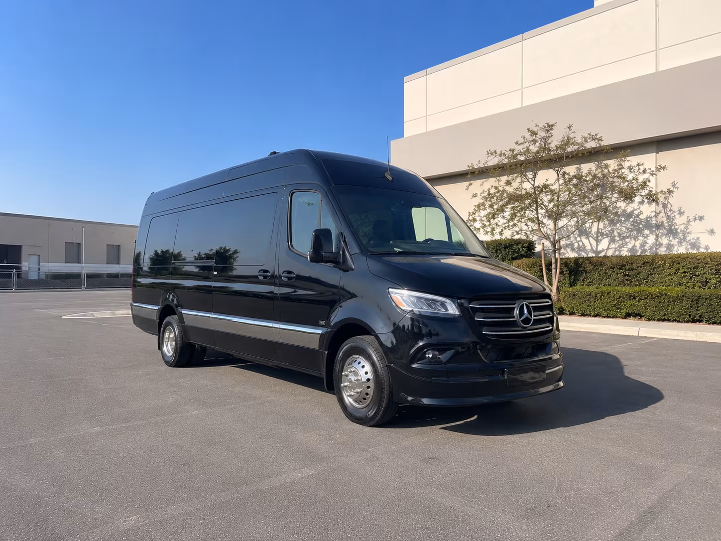 20 passenger sprinter van