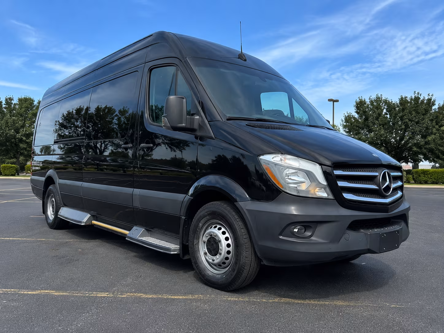 find the perfect transportation for your next airport transfer 2