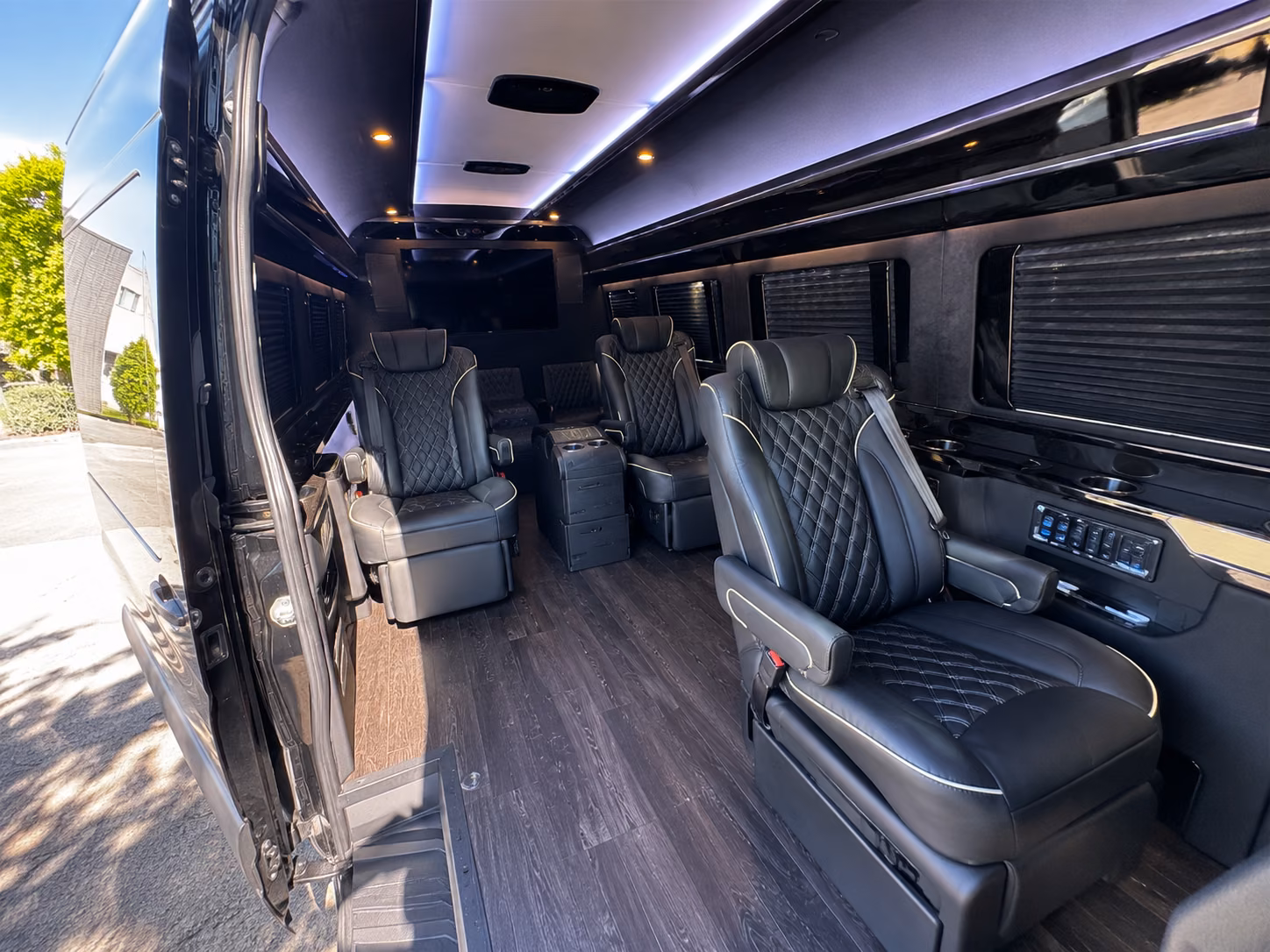 montgomery 20 passenger sprinter van inside